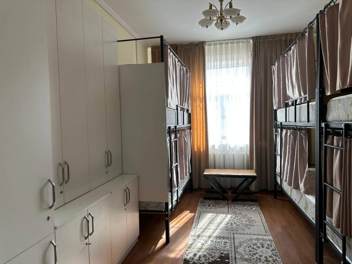 Aya Sofia Hostel Biskek Kültér fotó